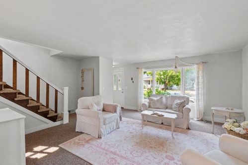 1211 Manila St, Manitowoc WI 54220-6241 exterior