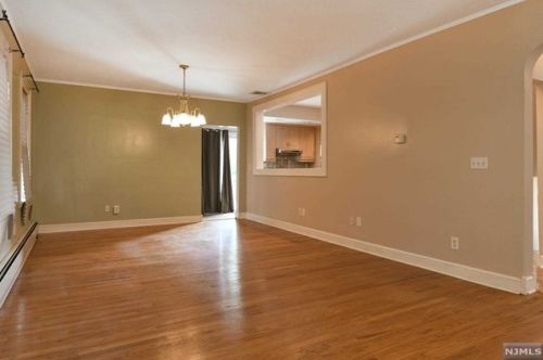 47 Kipp Ave, Hasbrouck Heights NJ 07604-1216 exterior