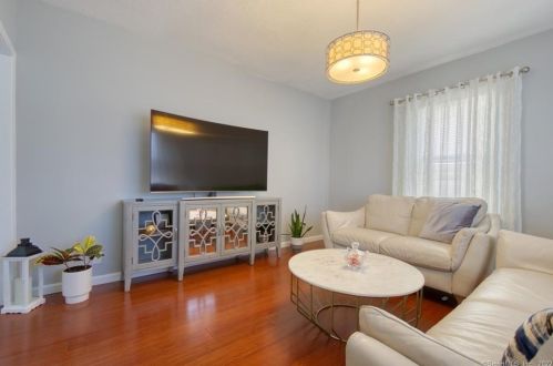 50 Connecticut Ave, New Britain, CT 06051-1718