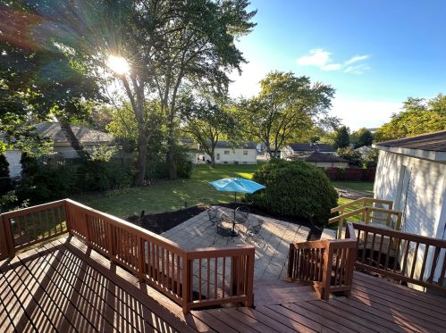 2720 Iroquois Rd, Waukegan IL 60087-4549 exterior