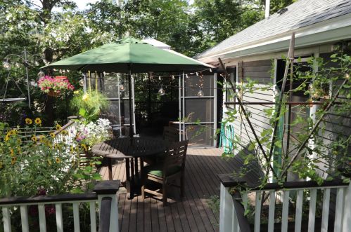 1130 Franklin Pierce Hwy, Barrington NH 03825-7329 exterior