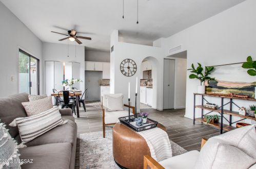 254 Melridge St, Tucson AZ  85706-3352 exterior