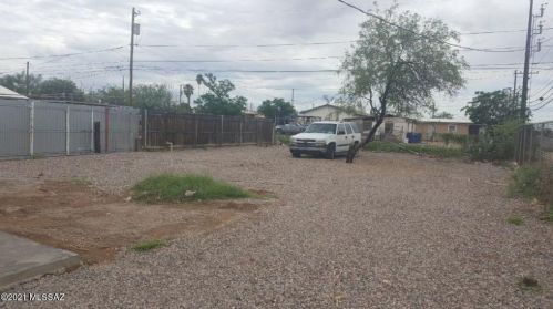 802 34th St, Tucson AZ  85713-4611 exterior