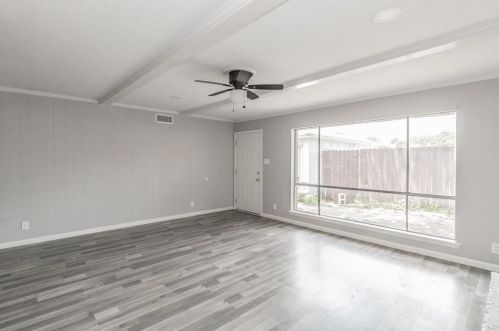 7609 Dentcrest Dr, Dallas TX 75254-8025 exterior