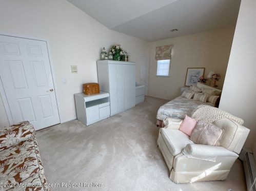 26 Symphony Ave, Berkeley Township NJ 08721-1956 exterior