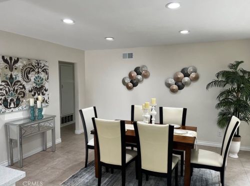 683 Spruce St, Riverside, CA 92507-3038