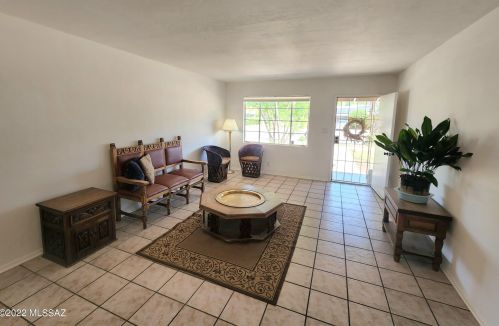 4814 Helen St, Tucson AZ 85719-4423 exterior