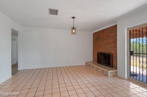 6320 Oriole Cir, Tucson AZ 85746 exterior