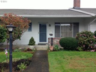 141 52 Ave, Portland OR  97215-2638 exterior