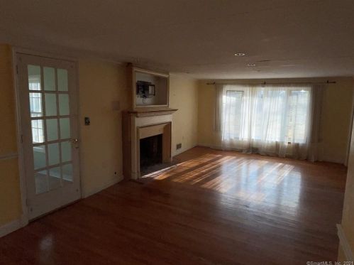 58 Forbell Dr, Norwalk CT 06850-1418 exterior