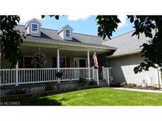 8912 Oak Leaf Dr, Cleveland, OH 44136-1857