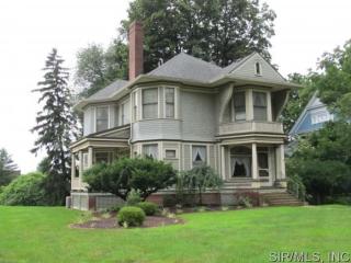 724 Saint Louis St, Edwardsville IL  62025-1503 exterior