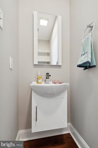 1304 18 St, Philadelphia PA 19140-1015 exterior