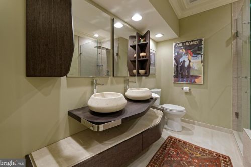 120 Queen St, Alexandria VA 22314-2610 exterior