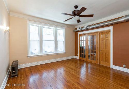 6147 Champlain Ave, Chicago, IL 60637-2521