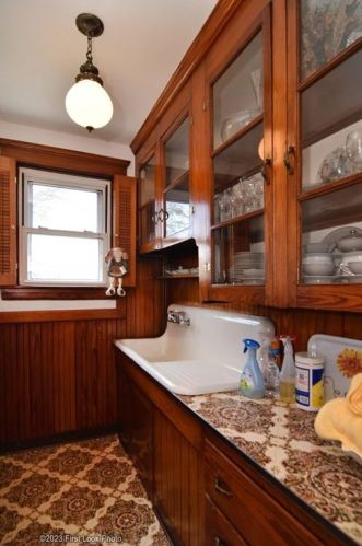 145 Windmill St, Providence RI  02904-1425 exterior