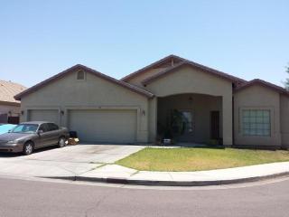 1117 Michigan Ave, Phoenix AZ  85032-9517 exterior