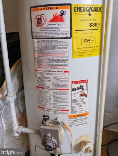 1419 Magee, Philadelphia PA 19111-4917 exterior