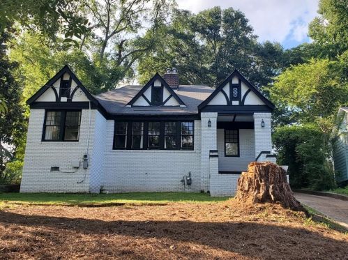 1677 Gordon St, Atlanta, GA 30310-2335