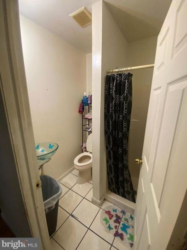 3230 Front St, Philadelphia PA 19140-5806 exterior