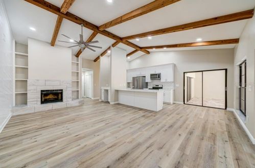 5012 Barrowe Dr, Tampa FL 33624-2593 exterior