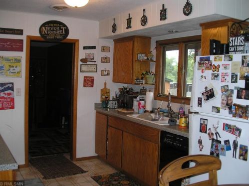 4885 Perkinsville Rd, Maple Plain MN 55359-9608 exterior