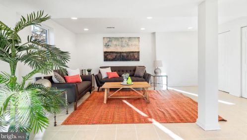 4228 Corcoran St, Alexandria VA 22309-1311 exterior