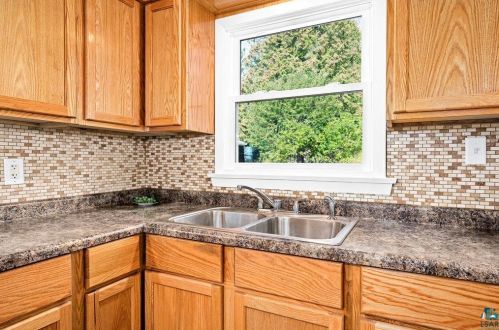 4825 Oakley St, Duluth MN 55804-1235 exterior