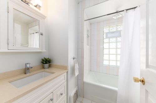 8001 Stickney Ave, Milwaukee WI 53213-1644 exterior