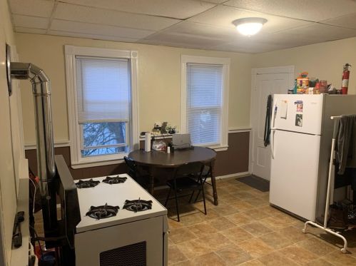 19 Whipple St, Worcester MA 01607-1339 exterior