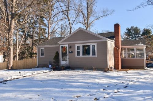 5 Irene St, Springfield, MA 01108-3531