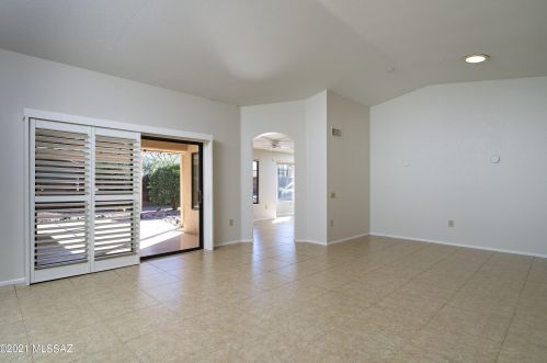 14690 Windshade Dr, Tucson AZ 85755-8827 exterior