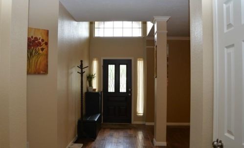 11580 Cedarcliffe Dr, Austin TX  78750-3523 exterior