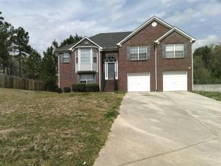 7672 Pond View Ln, Lithonia GA  30058-1533 exterior