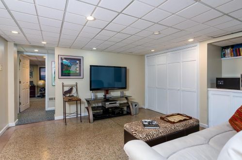 28 Huntleigh Wood, Saint Louis MO 63131-4814 exterior