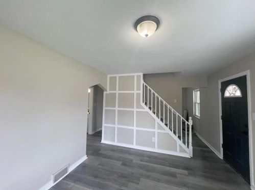 3685 Oakleaf Rd, Pittsburgh PA  15227-4415 exterior