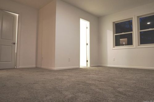 22 Shady Tree Ln, Poughkeepsie NY 12603-1445 exterior