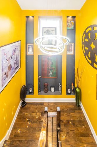 7350 Bennett Ave, Chicago IL 60649-4621 exterior