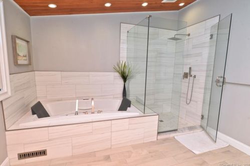 668 Ridgebury Rd, Ridgefield CT 06877-1117 exterior