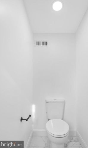 5438 Delancey St, Philadelphia PA  19143-1409 exterior