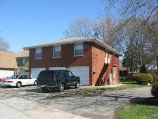 313 Spruce St, Aurora, IL 60506-3936