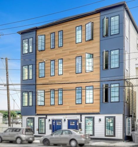 437 Chelsea St, Boston MA exterior