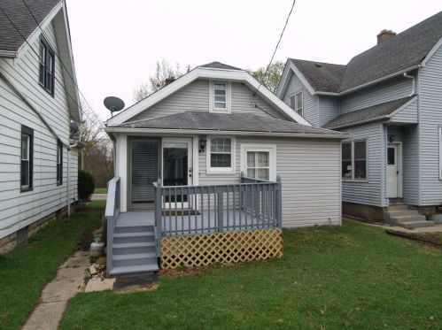 3122 Kinnickinnic River Pkwy, Milwaukee, WI 53215-3643