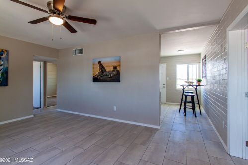2202 Poquita Vis, Tucson AZ  85713-5128 exterior