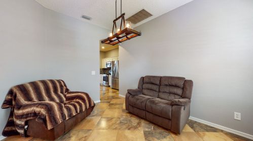 2081 Burlington St, Fort Pierce FL  34984-4350 exterior