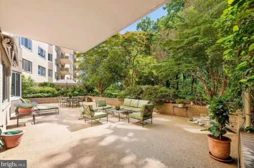 2801 New Mexico Ave, Washington DC  20007-3921 exterior