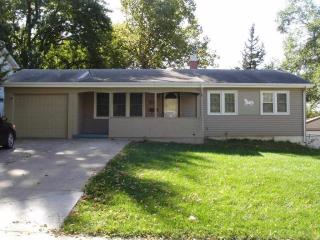 6439 Ogden St, Omaha, NE 68104-1539