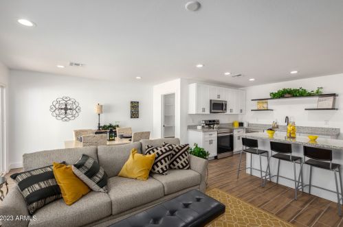 4215 19 Pl, Phoenix AZ 85040-1407 exterior