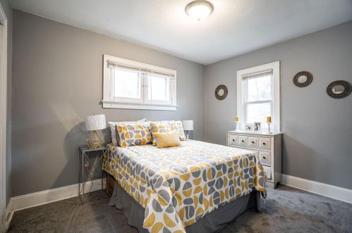 5946 40th St, Milwaukee WI  53209-3923 exterior