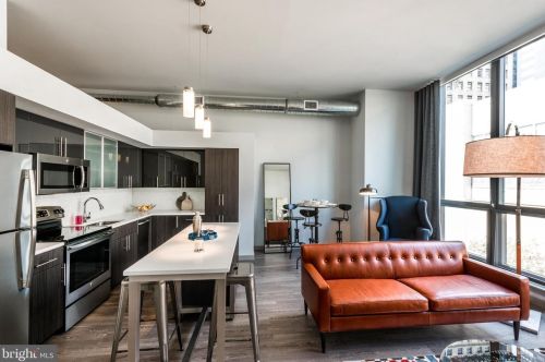 42 15th St, Philadelphia PA  19102-2200 exterior